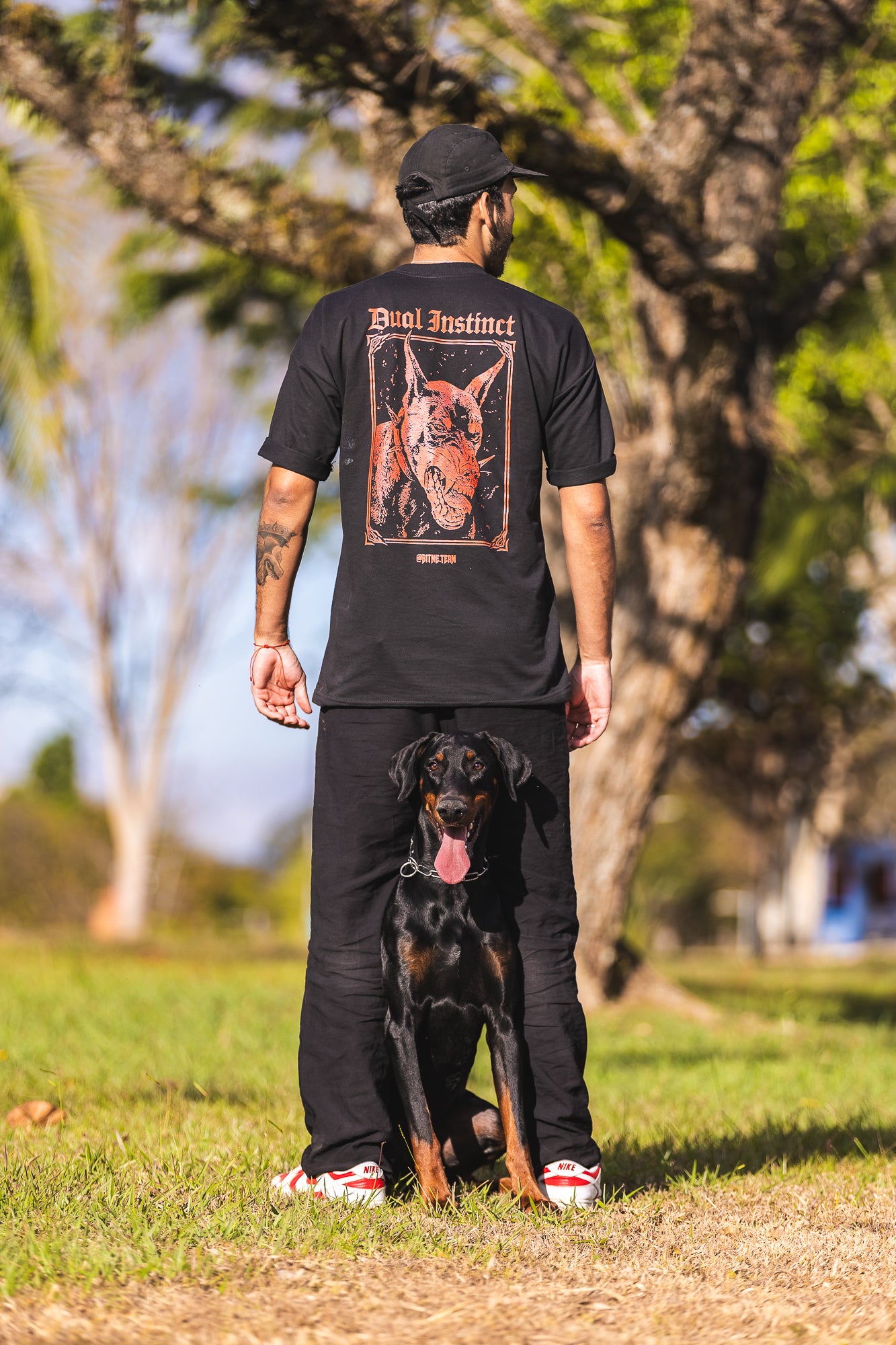Camiseta - Dual Instinct | Dobermann